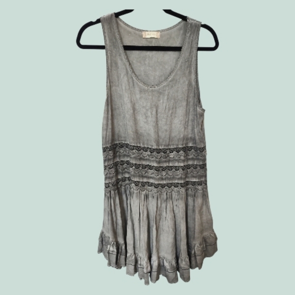 Altar'd State Tops - NWOT Altar'd State Gray Lace Trim Tank Top S